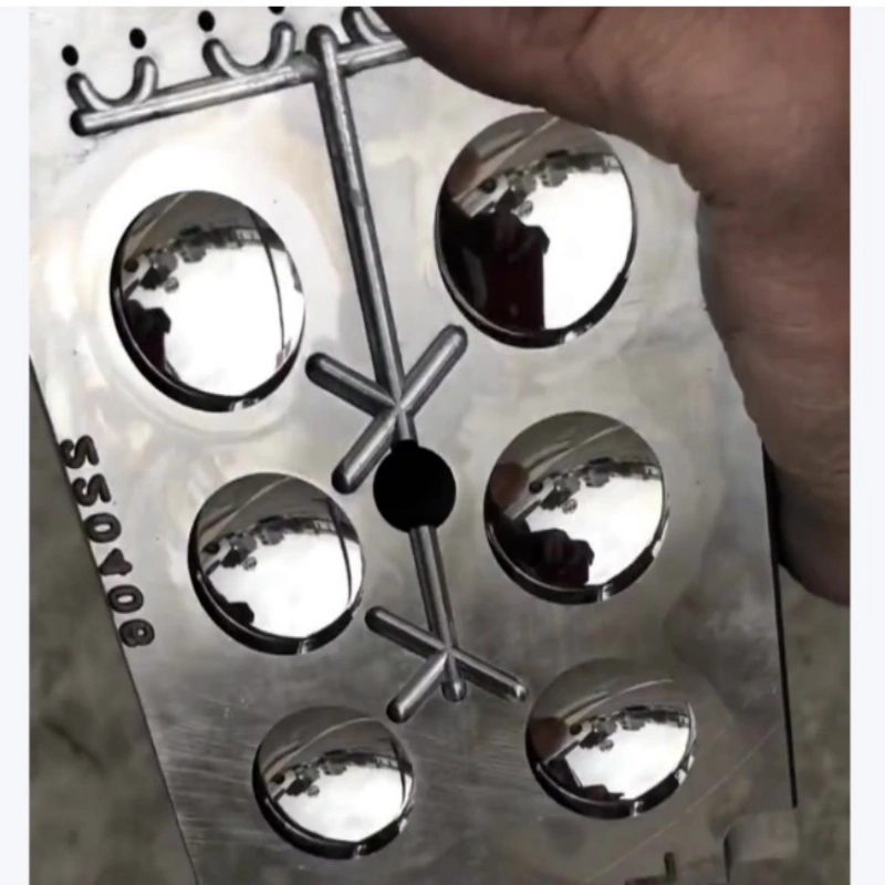 Molds are finished with mirror polishing and manual wire drawing grinding. The gap between the surface, upper and lower covers of each product is strictly controlled within 0.02 mm. The finished products feature smooth surfaces, tight assembly, elegant appearance and premium quality.<br />
